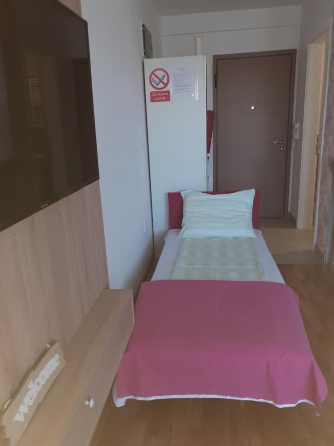 Apartman Krasula Добой Екстериор снимка